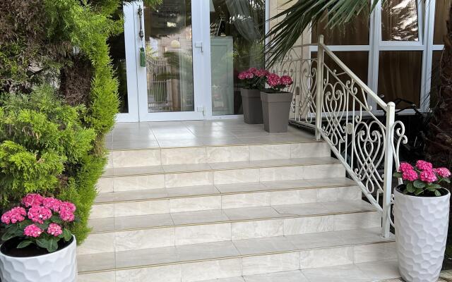 Ibra Guest House