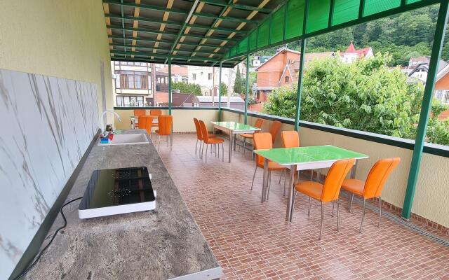 Malakhit Guest House