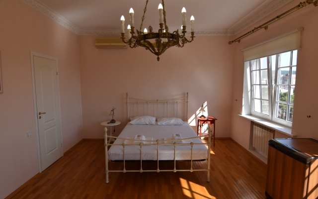 Elegria Guest House