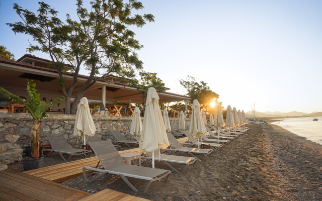 Dirik Surf & Beach Club Hotel