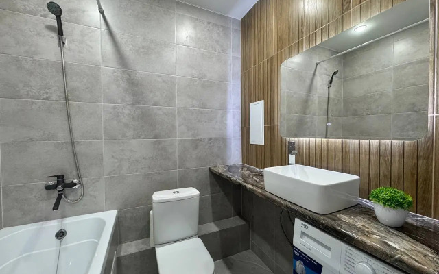 Квартира LikeHome на Братьев Хусаиновых 6