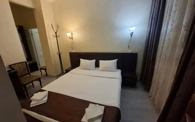 Сити Отель на Жулебинском бульваре