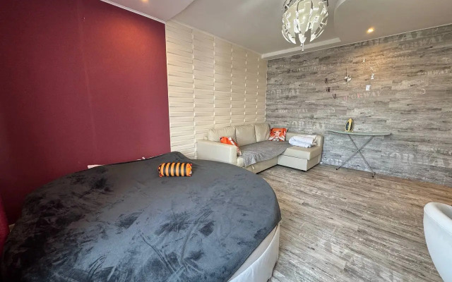 Uyutnye 1-Komnatnye PryamoNnaprotiv TRC Rivera  Apartaments