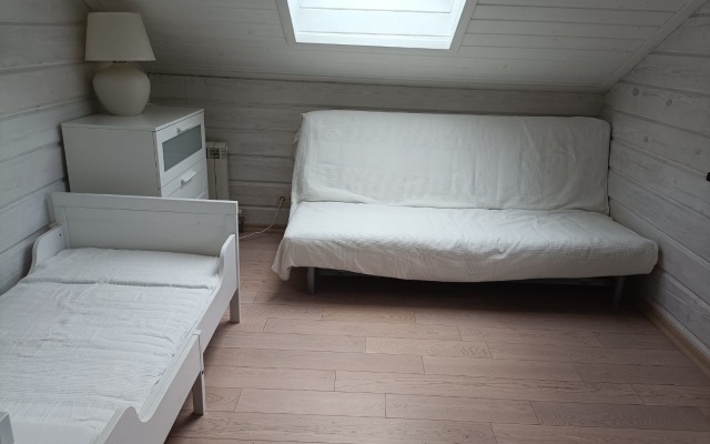 Gostevoy Dom Ilyinskoye 77 Private House