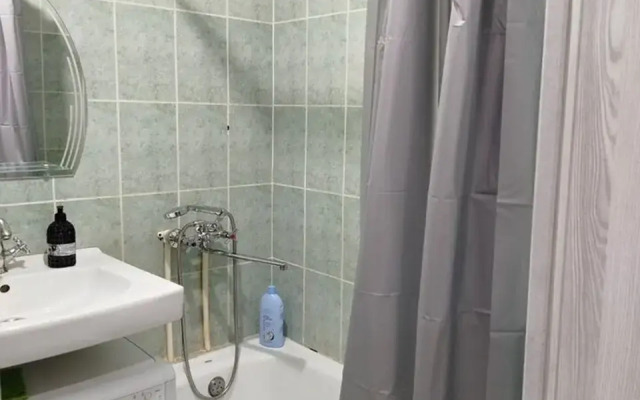 V Rayone Gopgaza Flat