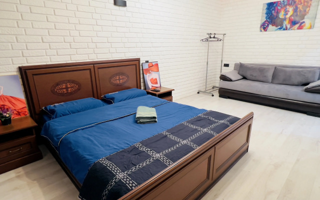 Blagoustroyennye na ulice Koroleva Apartments