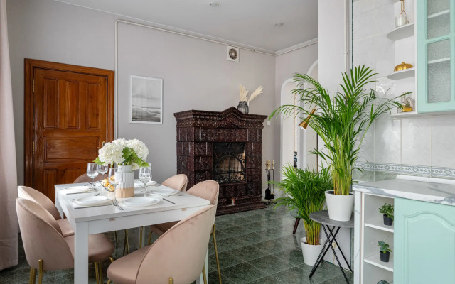 Квартира GM Apartments Новая и тихая Трехкомнатная на Тверской