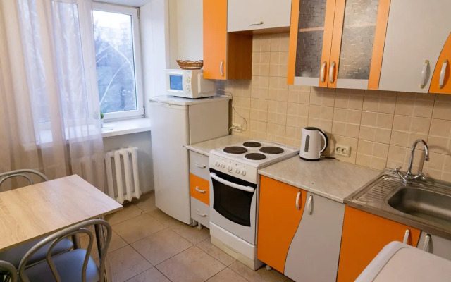 Klavis Na Surikova 6-1 Apartments