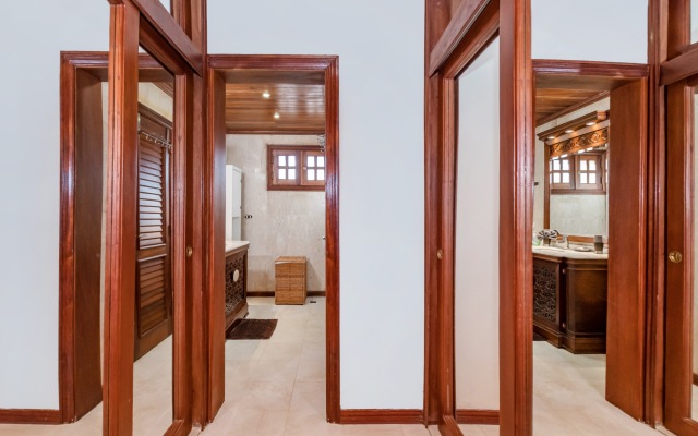 Luxury & Stunning Villa in Cocotal with Pool Villa