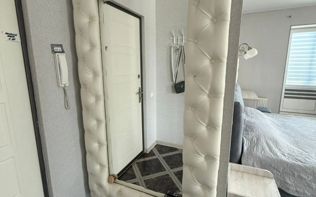 Kvartira Roskoshnaya Kvartira Na Kalinina Flat