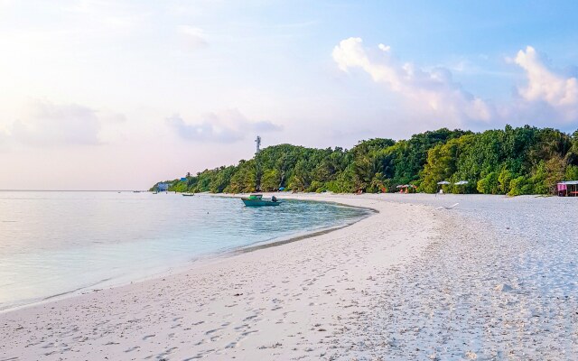 Гостевой Дом West Sands Ukulhas