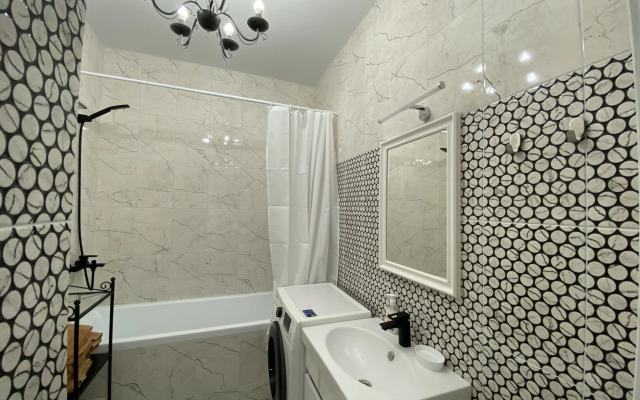 V Tsentre Kurorta S 3 Spalnyami Apartments
