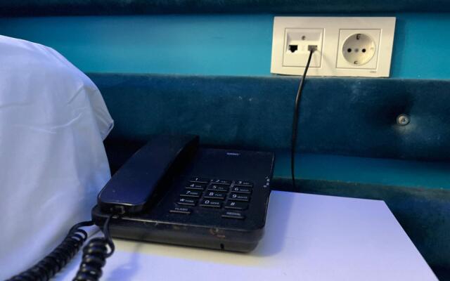 Отель Moon Blue