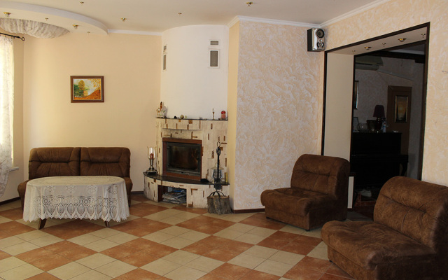 Zolotoj Abrikos Guest House