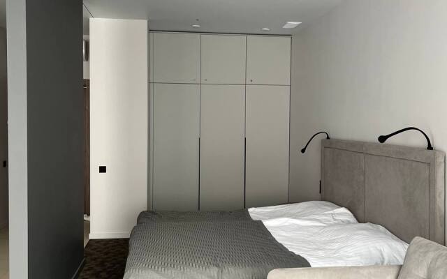 Апартаменты 1-к. квартира 42 м² 2/10 эт.