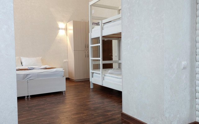 Belyij Topol Hostel