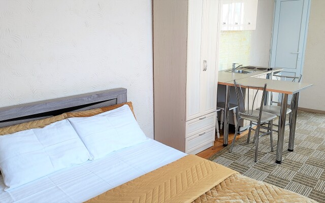 Studiya S Dvorikom V Plyazhnoy Zone Flat