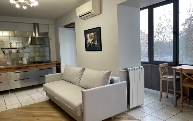 Artflet Flat