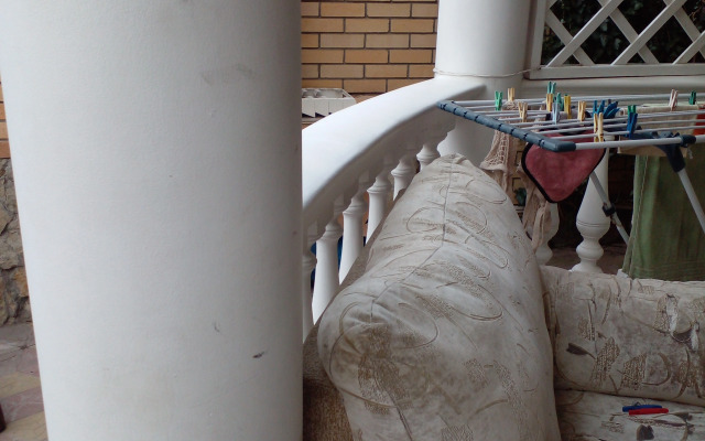 Yuzhny Ray Guest House