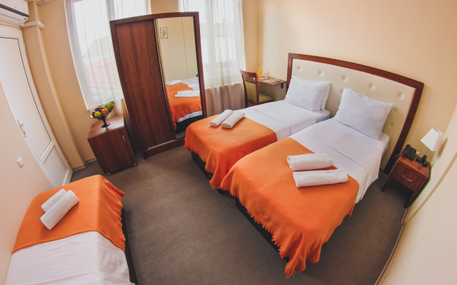 Rogas Home Hotel