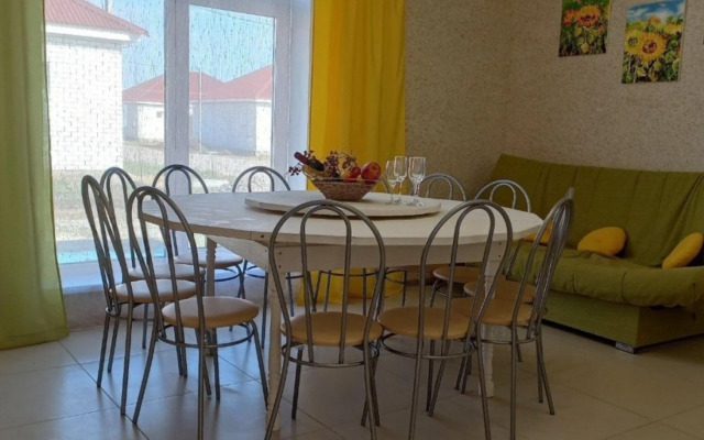 Na 3-M Lineynom Proyezde  Private House
