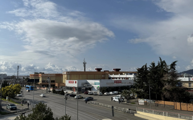 Trehmestniye na Vtoroy Beregovoy linii Apartments