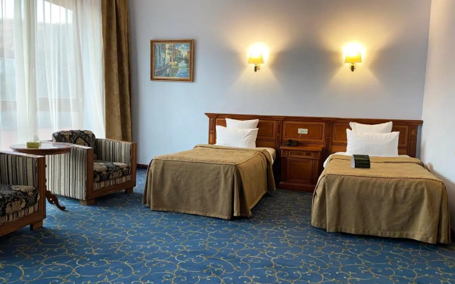 Hotel Russia