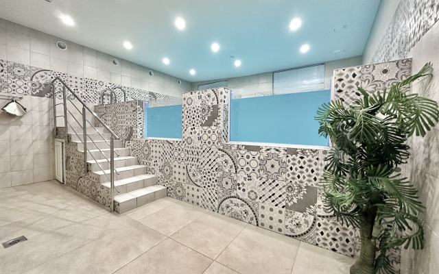 4-Kh Komnatnaya S Basseynom I Saunoy Flat