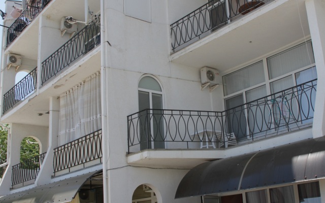 Asmi Apartments