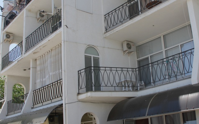 Asmi Apartments