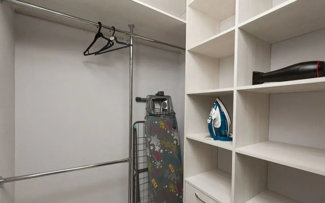 Kvartira Na Akademika Koroleva 44
