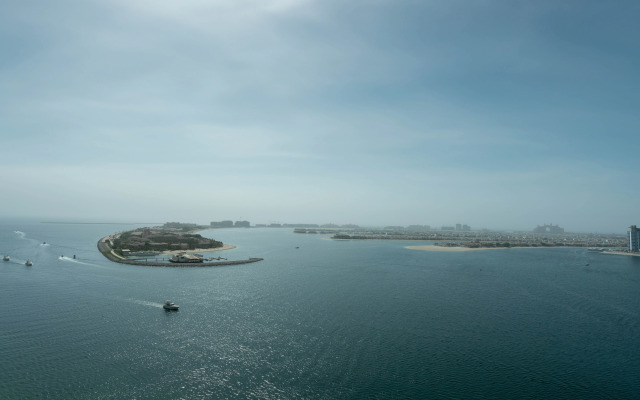 Апартаменты Keyrock Palm View Grand Bleu