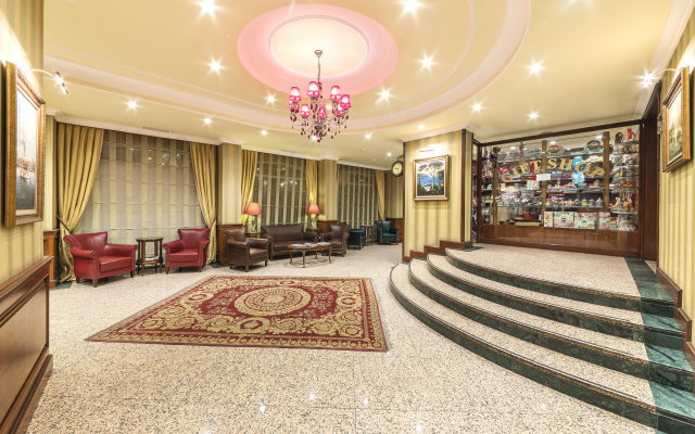 Grand Yavuz Hotel 