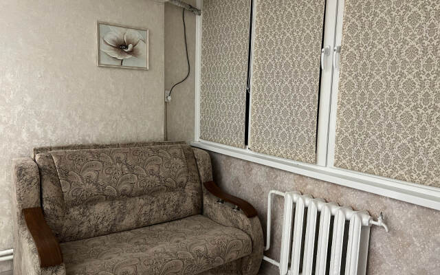 U morya Golubye Dali Flat