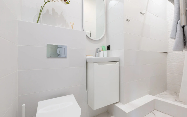 8-2 Welton Park Apartments