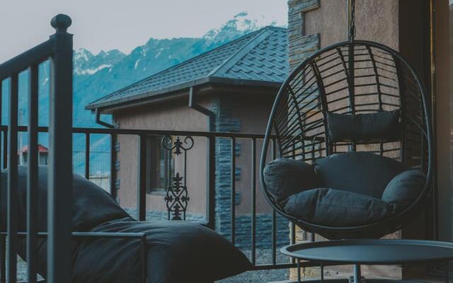 Kazbegi Mountains Hotel