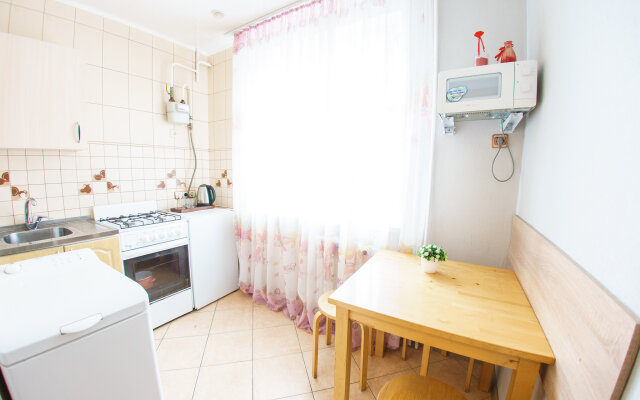 Inndays Na Kirova 151a-1 Apartments