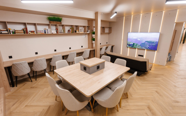 Luxx Aparts Hostel