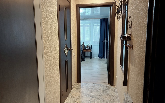 Yevrodvushka V Tsentpe Yaroslavlya Flat