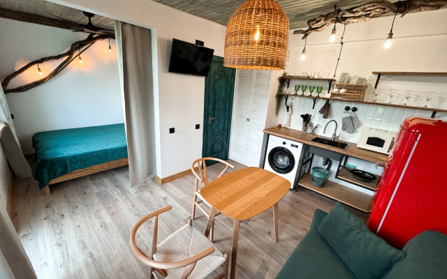 Studiya S Sovremennym Interyerom Flat