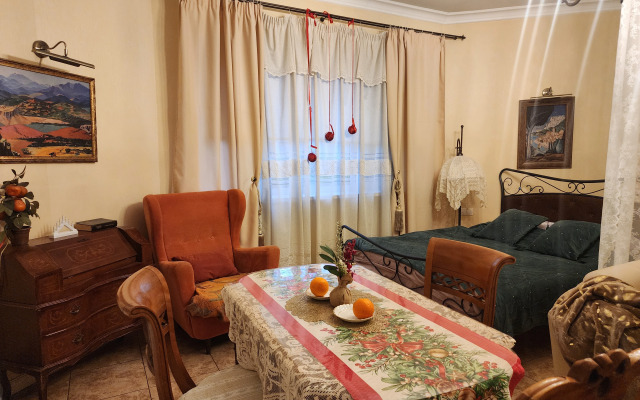 Апартаменты Амалиенау-Адальберт с камином