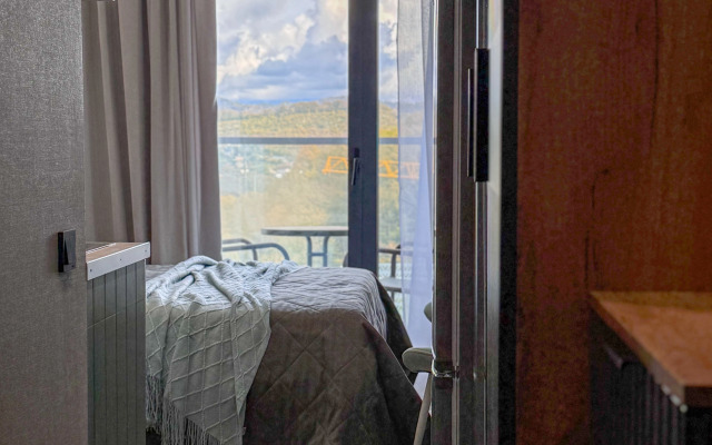 Kislorod 121-Uyutnaya Studiya v Sochi Flat