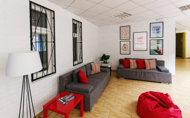 Maxi House Hostel
