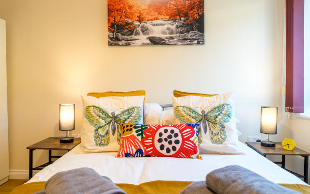 Ashleigh 2 bed apartment in the Centre of Watford