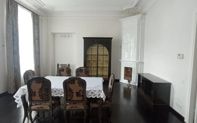 Квартира уютная в историческом особняке 1798г