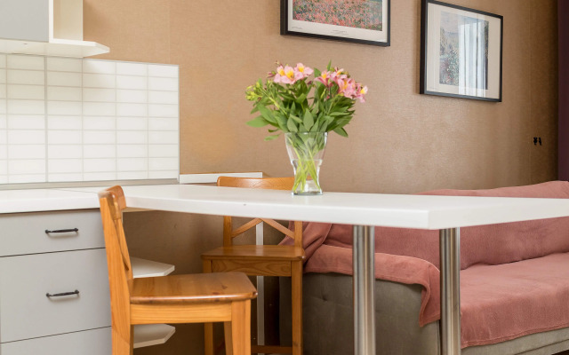 Studiya Per B Khmelnitskogo Flat