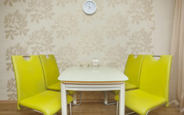 Etazhideyli Na Schorsa 103 Flat