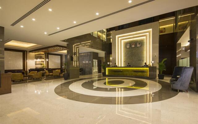 Golden Tulip Media Hotel