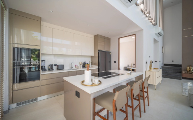 Grand View Residence Villa by NLA, Villa