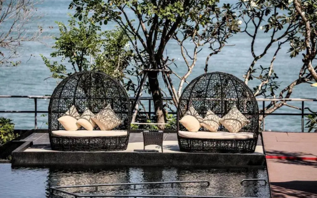 Golden Tulip Pattaya Beach Resort